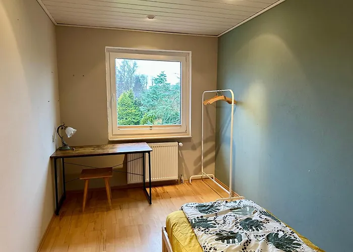 Gemuetliche Mit Balkon
